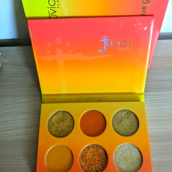 Juvia's Place The Nubian Glow - Picture 1 of 3